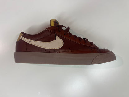 Blazer low 77 emb